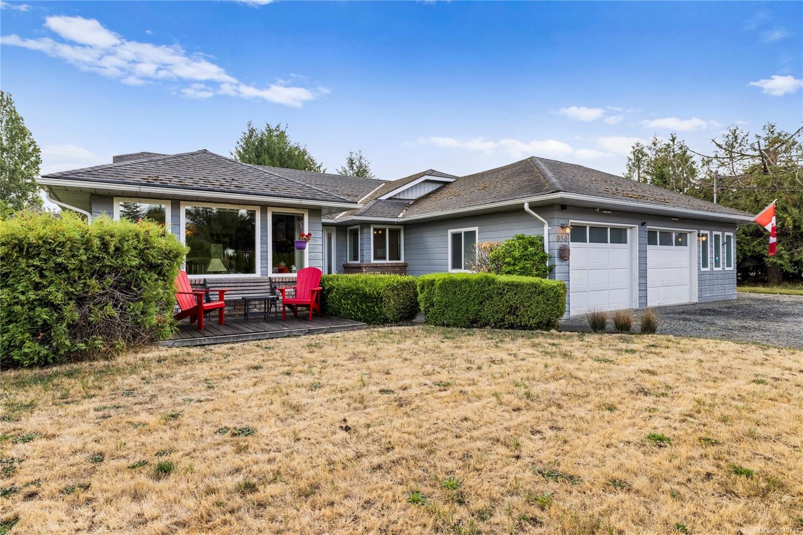 850 Ocean Pl, French Creek, BC