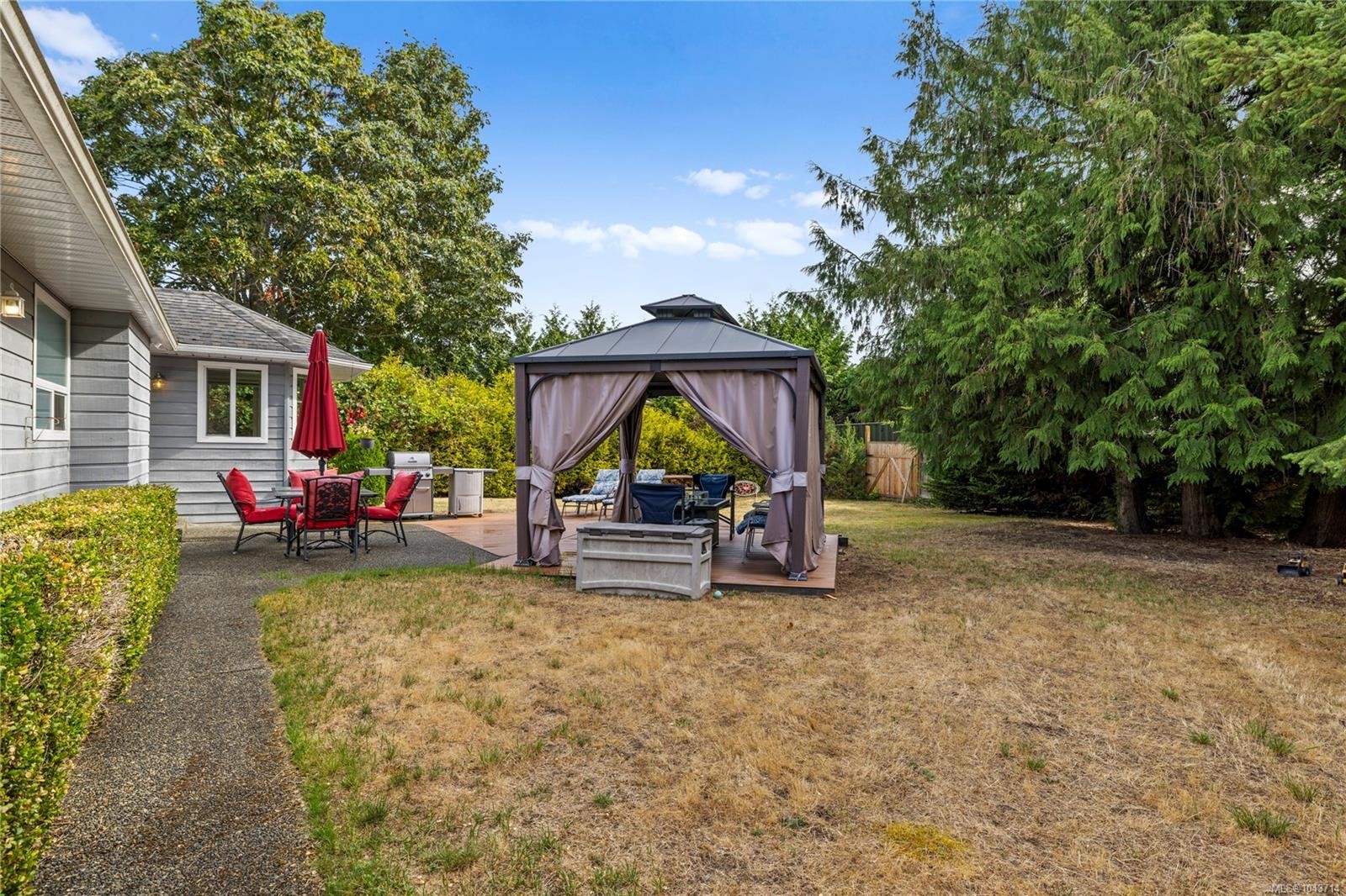 850 Ocean Pl, French Creek, BC