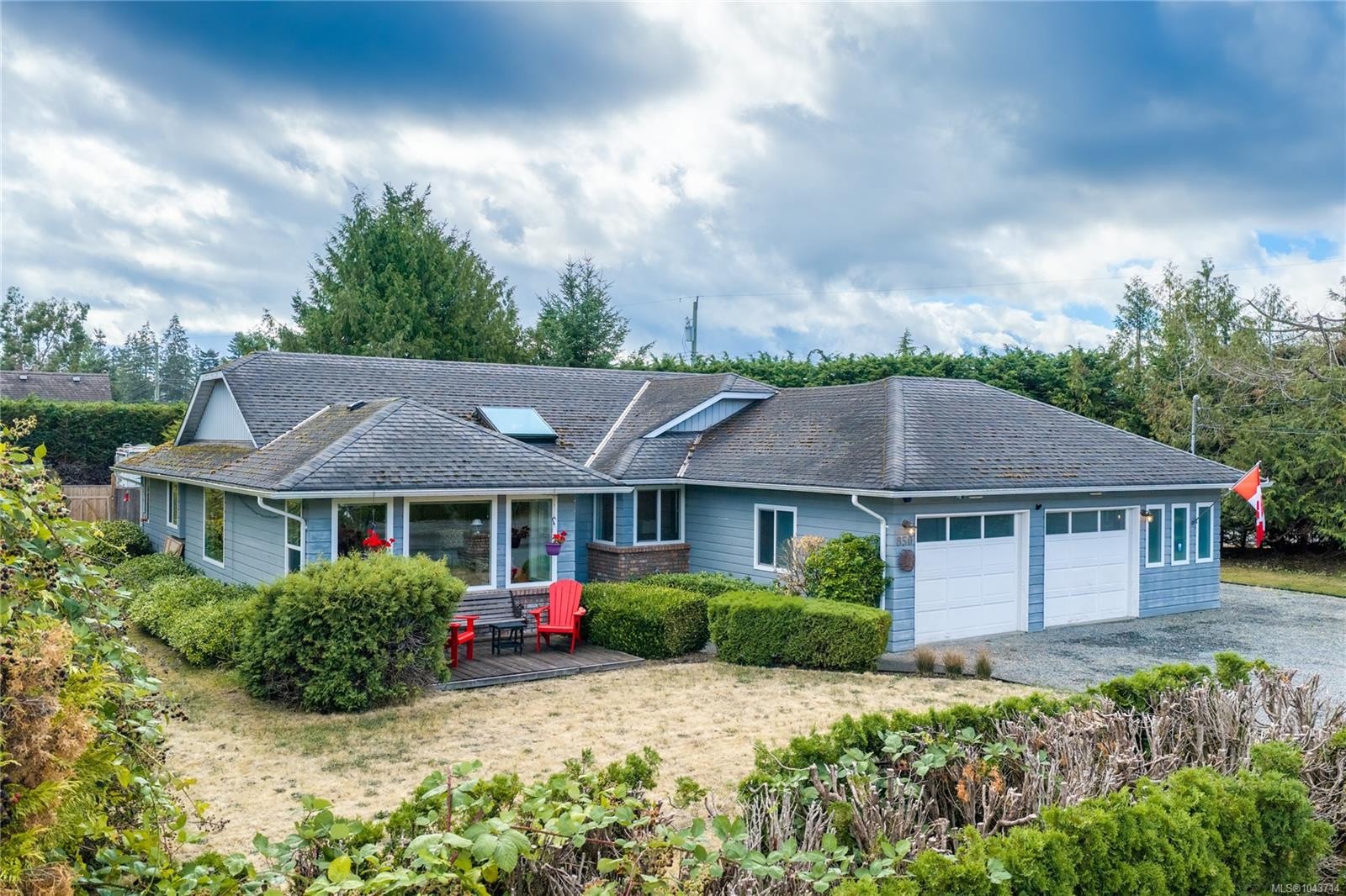 850 Ocean Pl, French Creek, BC