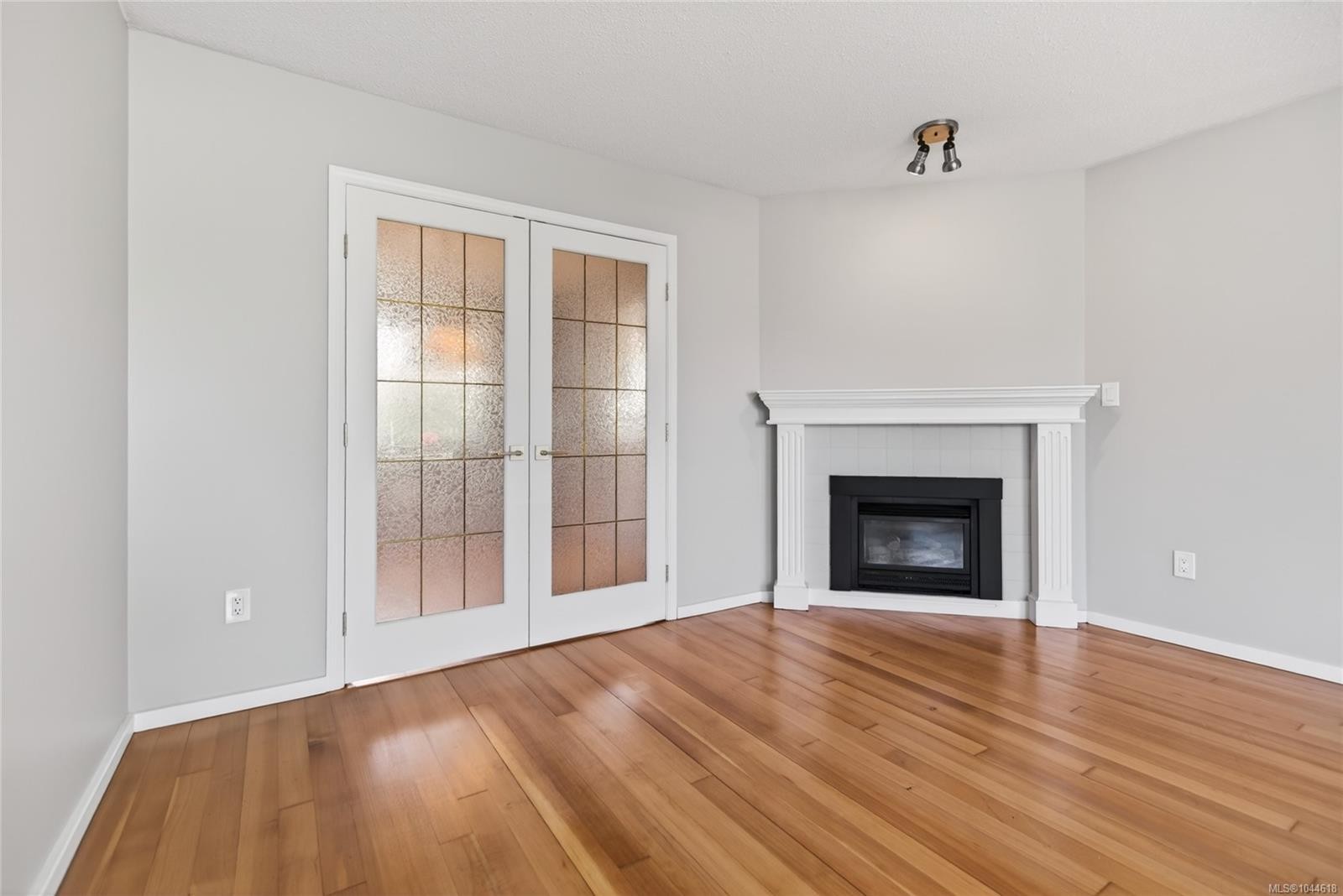 1377 Ocean View Ave, Comox, BC