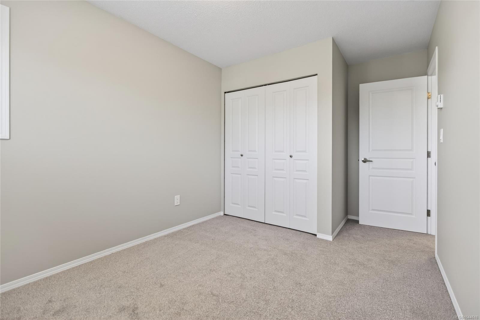 1377 Ocean View Ave, Comox, BC