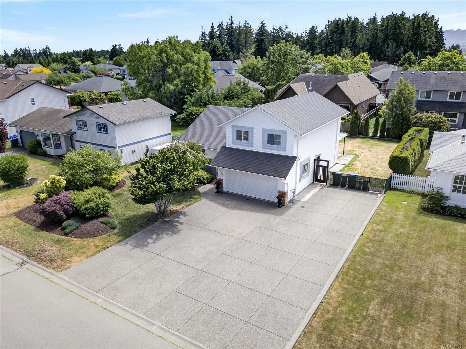 1377 Ocean View Ave, Comox, BC