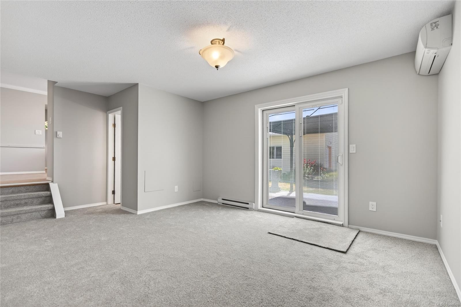 1377 Ocean View Ave, Comox, BC