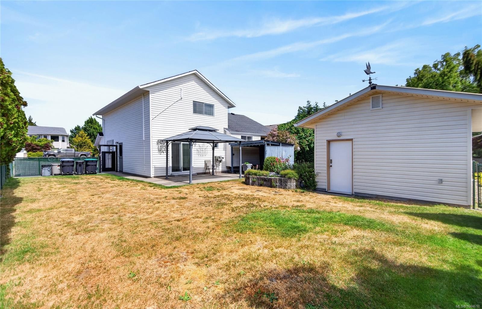 1377 Ocean View Ave, Comox, BC