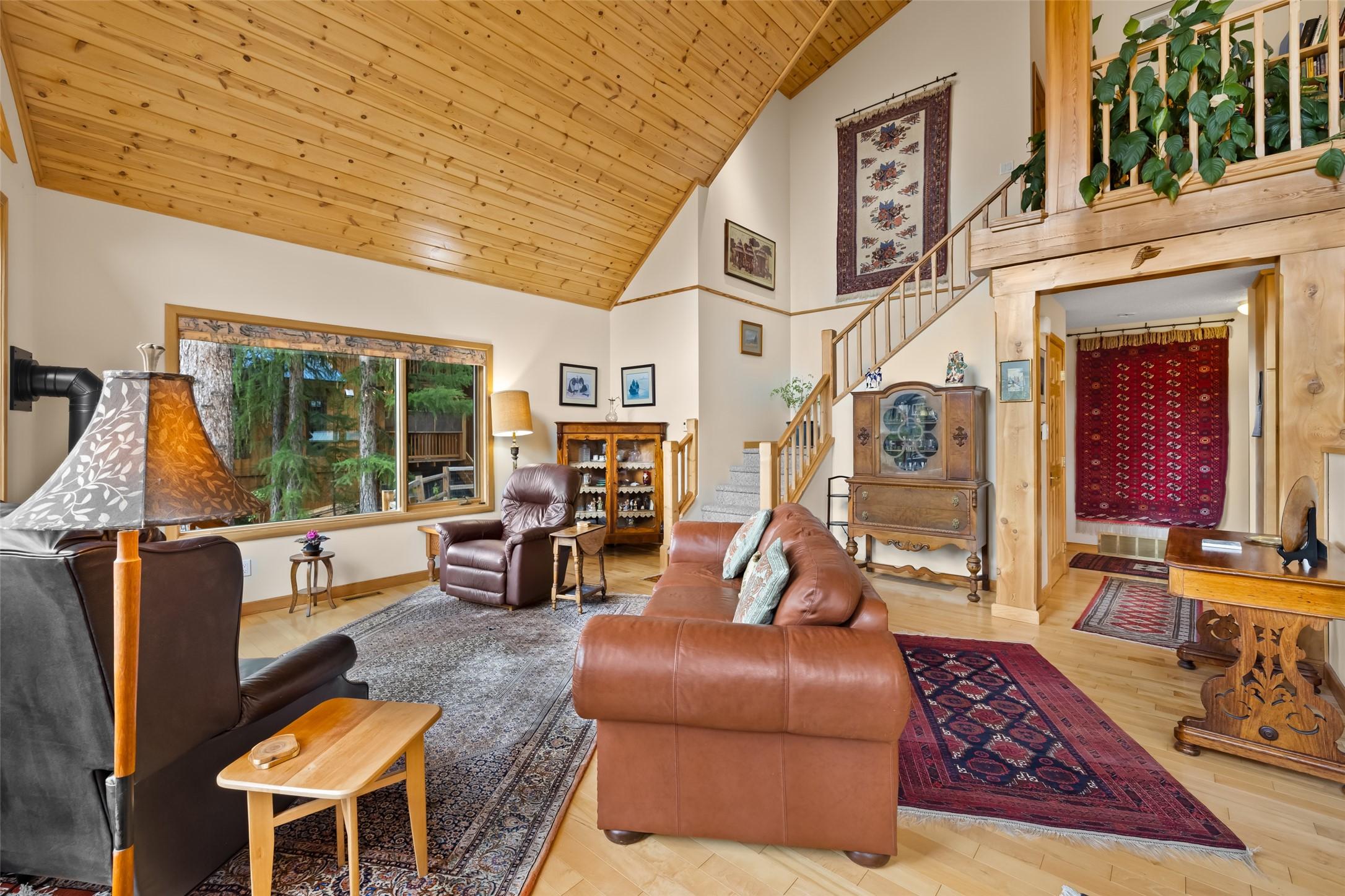 13 Sunrise Crescent, Kimberley, BC - Indoor Photo Showing Living Room
