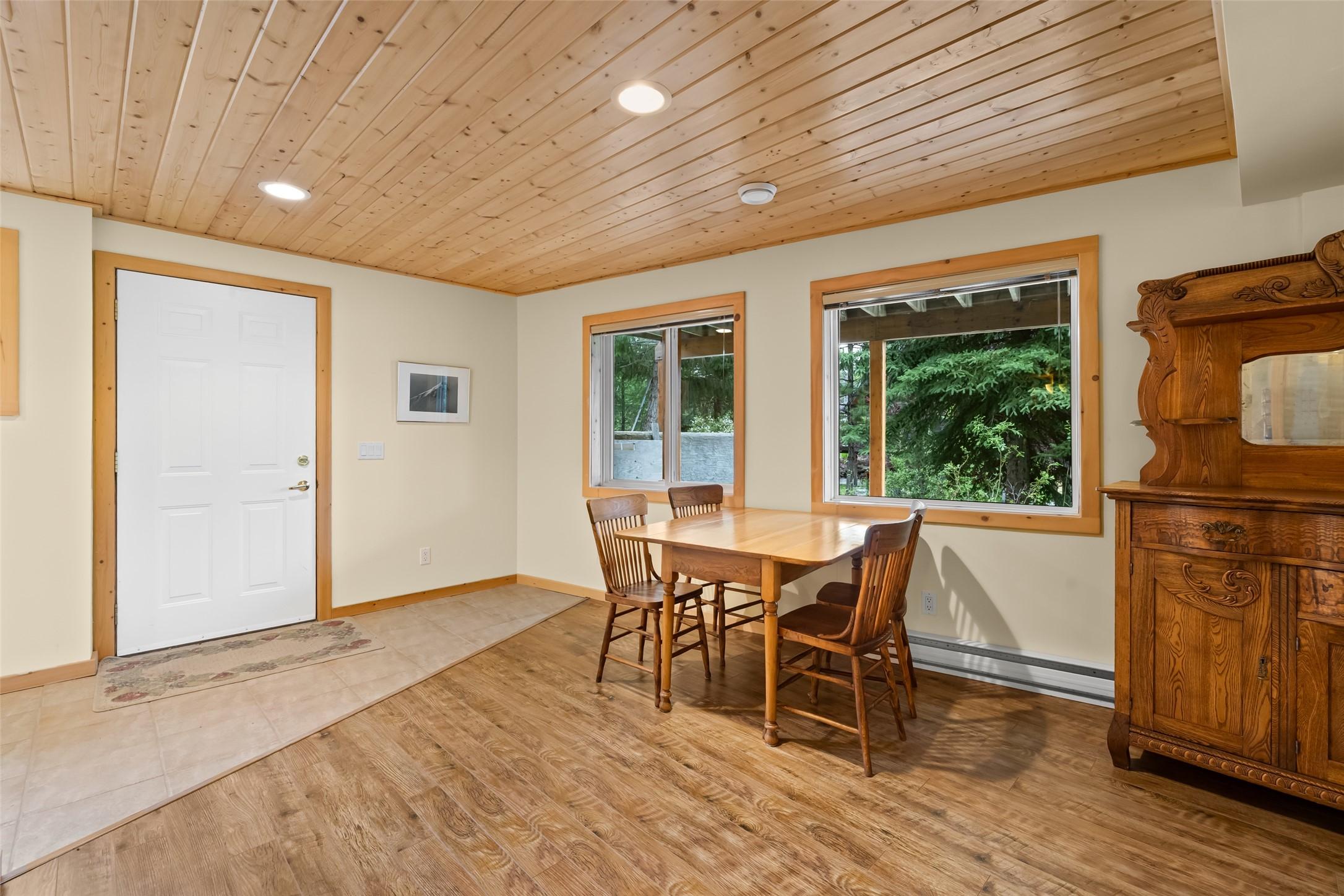 13 Sunrise Crescent, Kimberley, BC - Indoor Photo Showing Dining Room