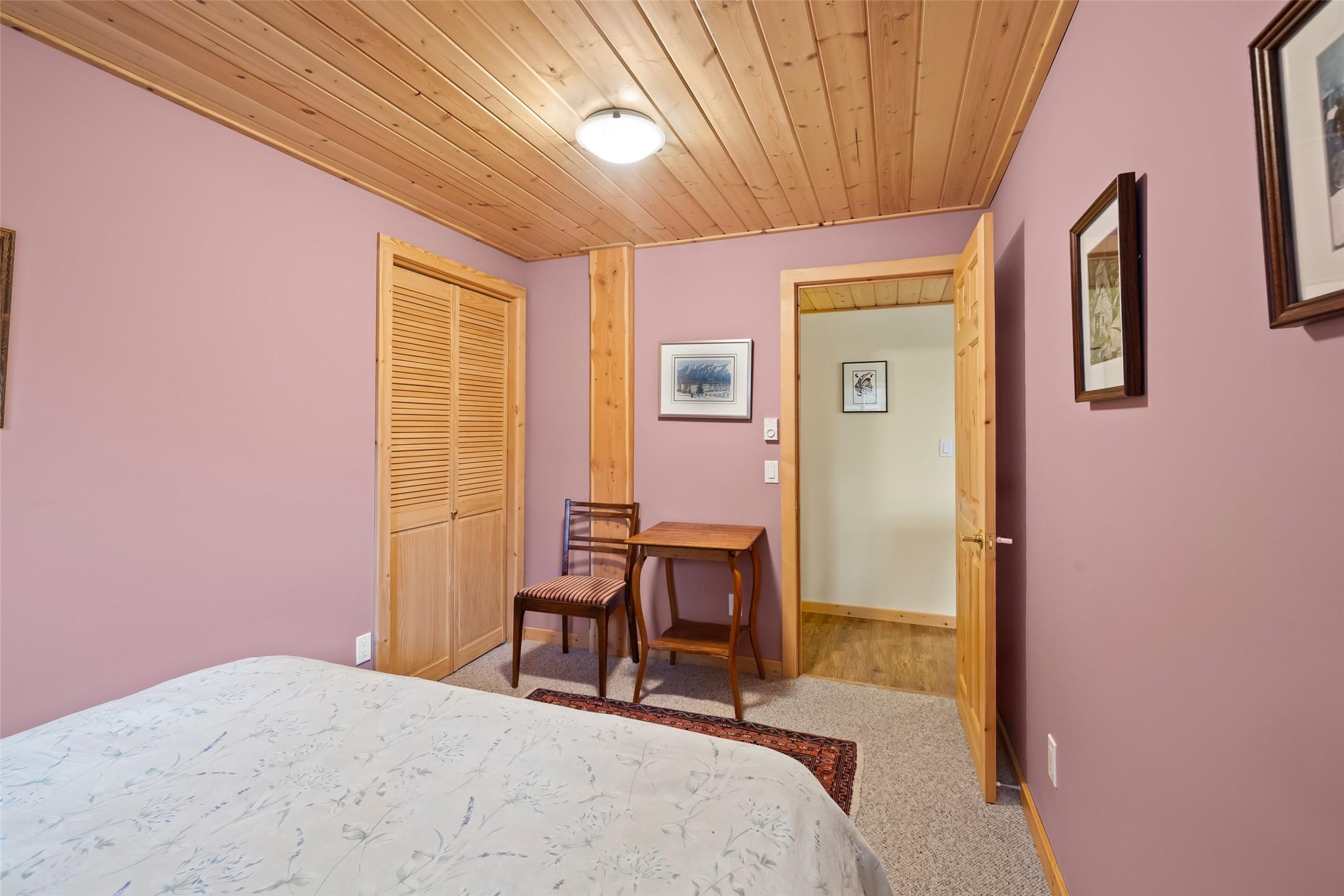 13 Sunrise Crescent, Kimberley, BC - Indoor Photo Showing Bedroom