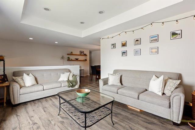 47 Barak Dr, Kleefeld, MB - Indoor Photo Showing Living Room