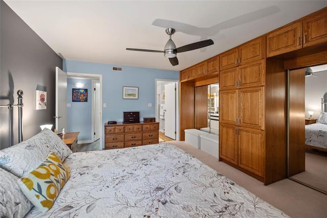307-70 Dunkirk Dr, Winnipeg, MB - Indoor Photo Showing Bedroom