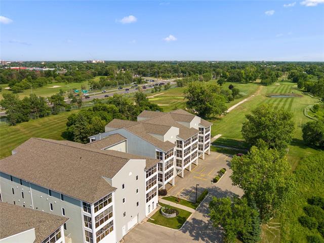 307-70 Dunkirk Dr, Winnipeg, MB - Outdoor With View