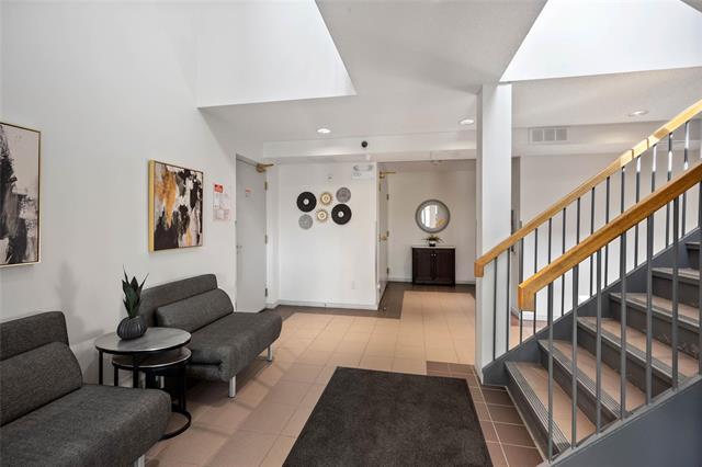 307-70 Dunkirk Dr, Winnipeg, MB - Indoor