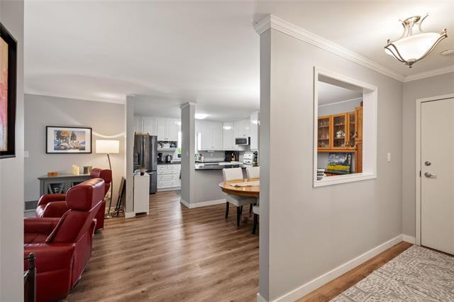 307-70 Dunkirk Dr, Winnipeg, MB - Indoor Photo Showing Other Room