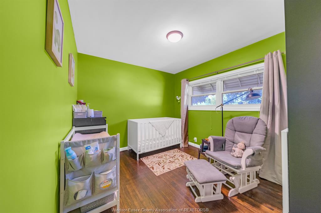 3302 Woodlawn Avenue, Windsor, ON - Indoor