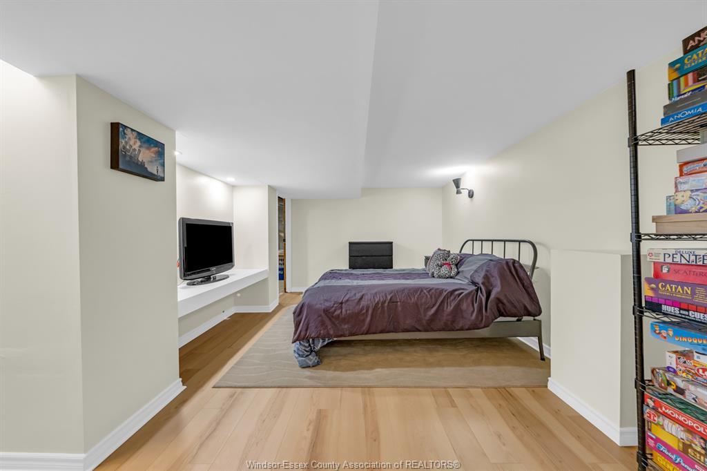 3302 Woodlawn Avenue, Windsor, ON - Indoor Photo Showing Bedroom