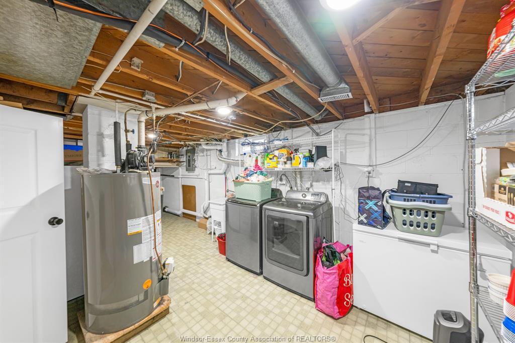 3302 Woodlawn Avenue, Windsor, ON - Indoor Photo Showing Basement