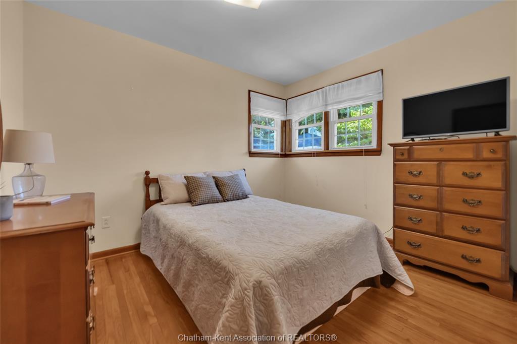 146 Canterbury Street, Chatham, ON - Indoor Photo Showing Bedroom