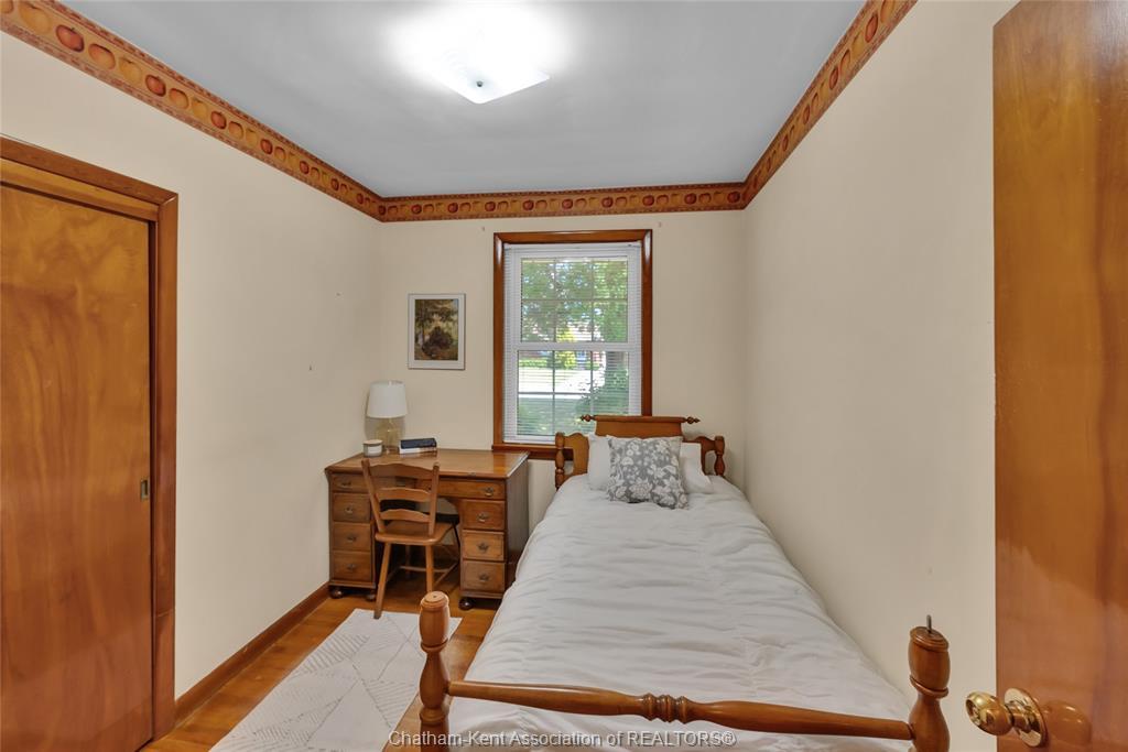 146 Canterbury Street, Chatham, ON - Indoor Photo Showing Bedroom