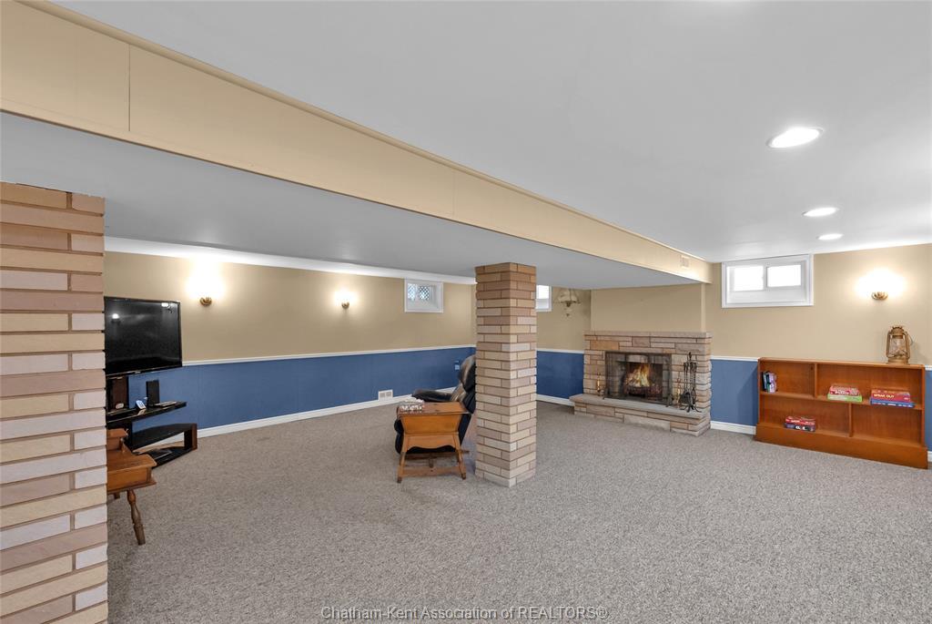 146 Canterbury Street, Chatham, ON - Indoor