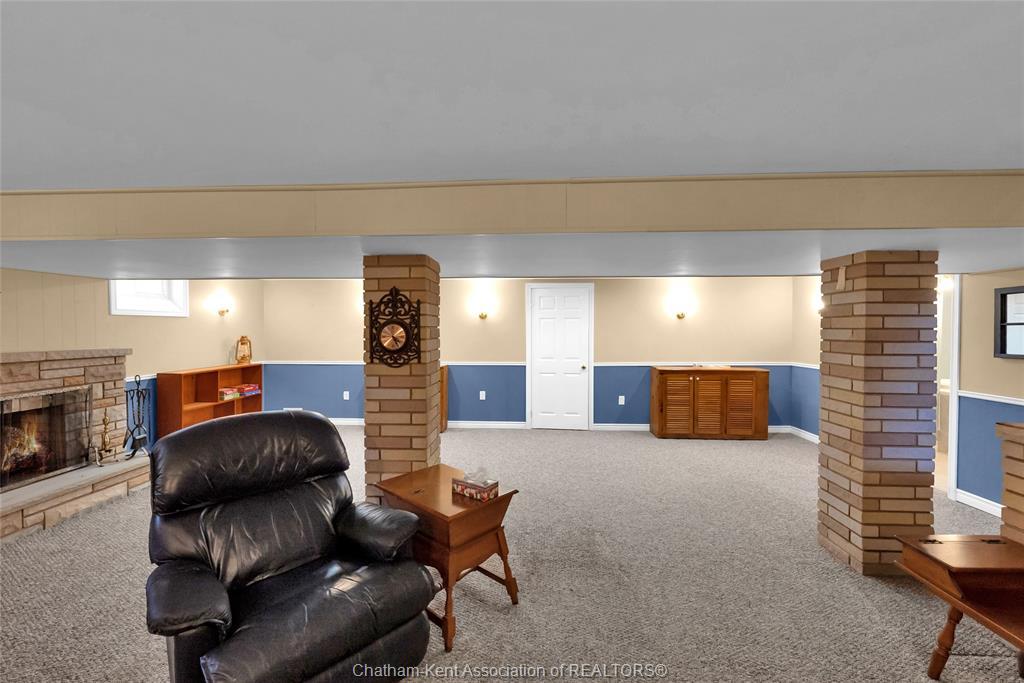 146 Canterbury Street, Chatham, ON - Indoor With Fireplace