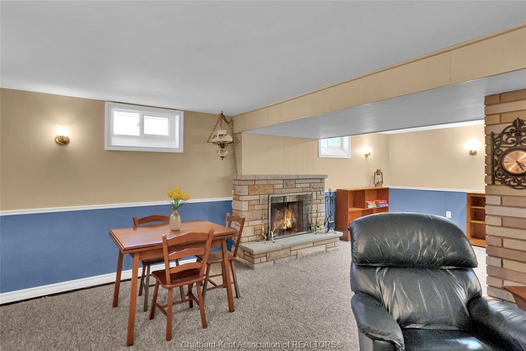 146 Canterbury Street, Chatham, ON - Indoor With Fireplace