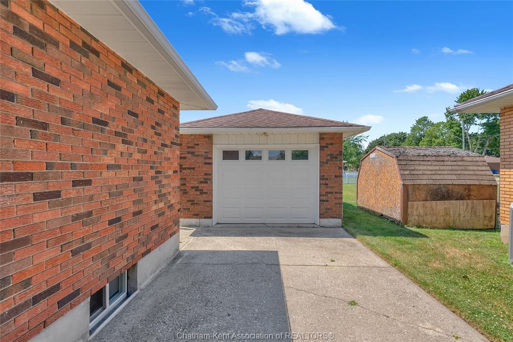 146 Canterbury Street, Chatham, ON - Outdoor With Exterior