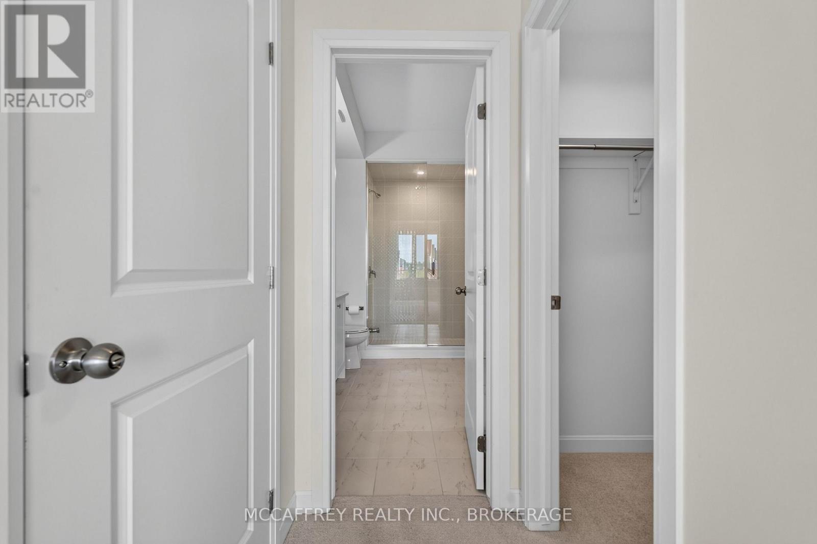 19 Oakmont Drive, Loyalist (Bath), ON - Indoor Photo Showing Other Room