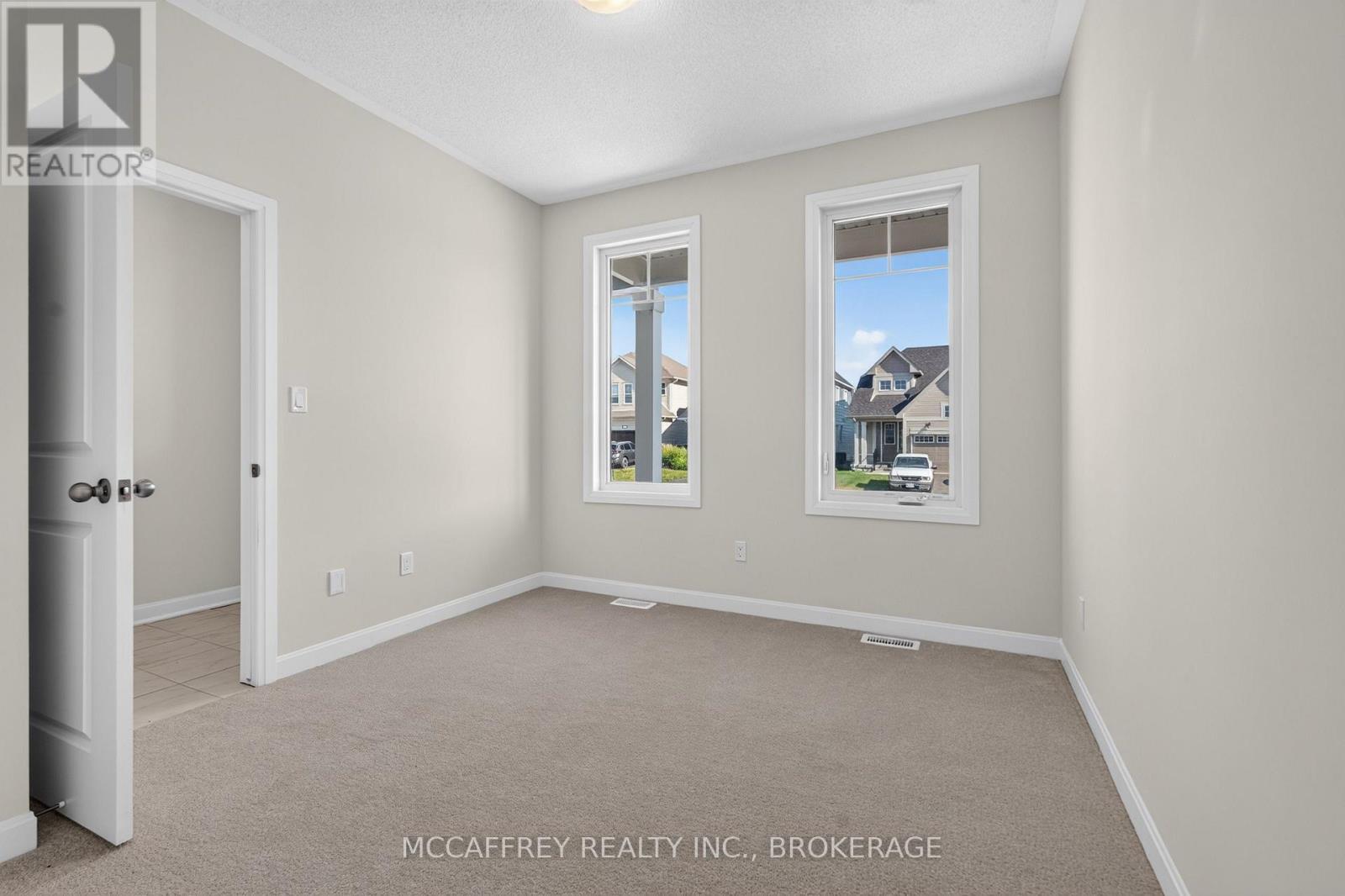 19 Oakmont Drive, Loyalist (Bath), ON - Indoor Photo Showing Other Room