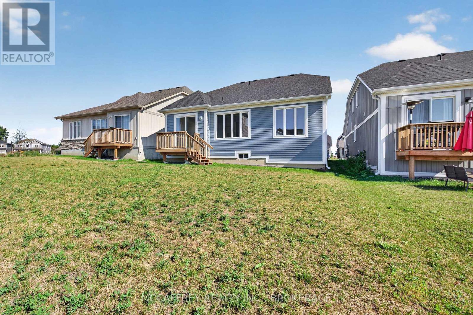 19 Oakmont Drive, Loyalist (Bath), ON - Outdoor