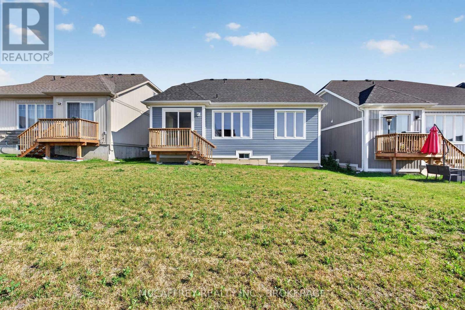 19 Oakmont Drive, Loyalist (Bath), ON - Outdoor
