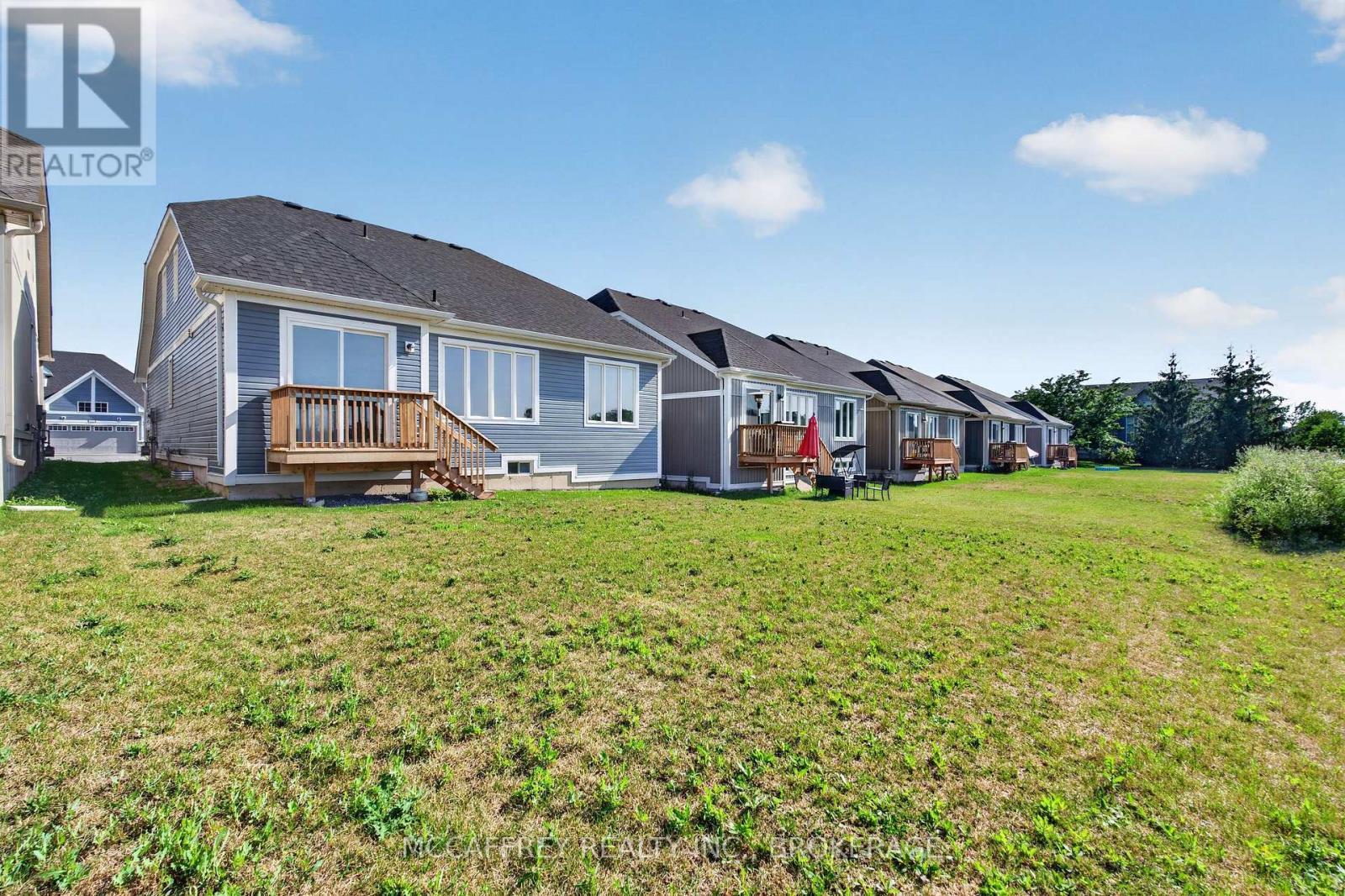 19 Oakmont Drive, Loyalist (Bath), ON - Outdoor