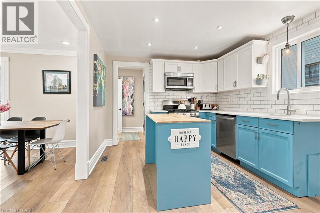 4313 Central Avenue, Lincoln, ON - Indoor Photo Showing Kitchen