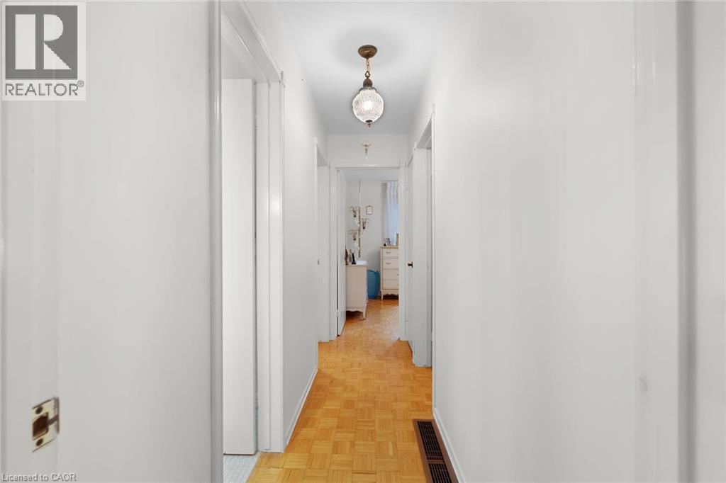 HALLWAY TO BEDROOMS AND BATHROOM - 591 Mohawk Road W, Hamilton, ON - Indoor Photo Showing Other Room
