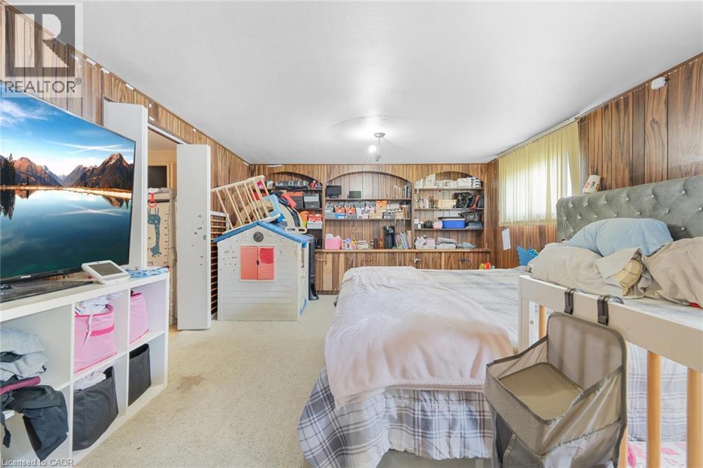 OTHER VIEW - 591 Mohawk Road W, Hamilton, ON - Indoor Photo Showing Bedroom