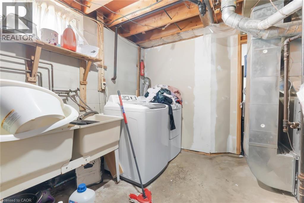 591 Mohawk Road W, Hamilton, ON - Indoor Photo Showing Laundry Room