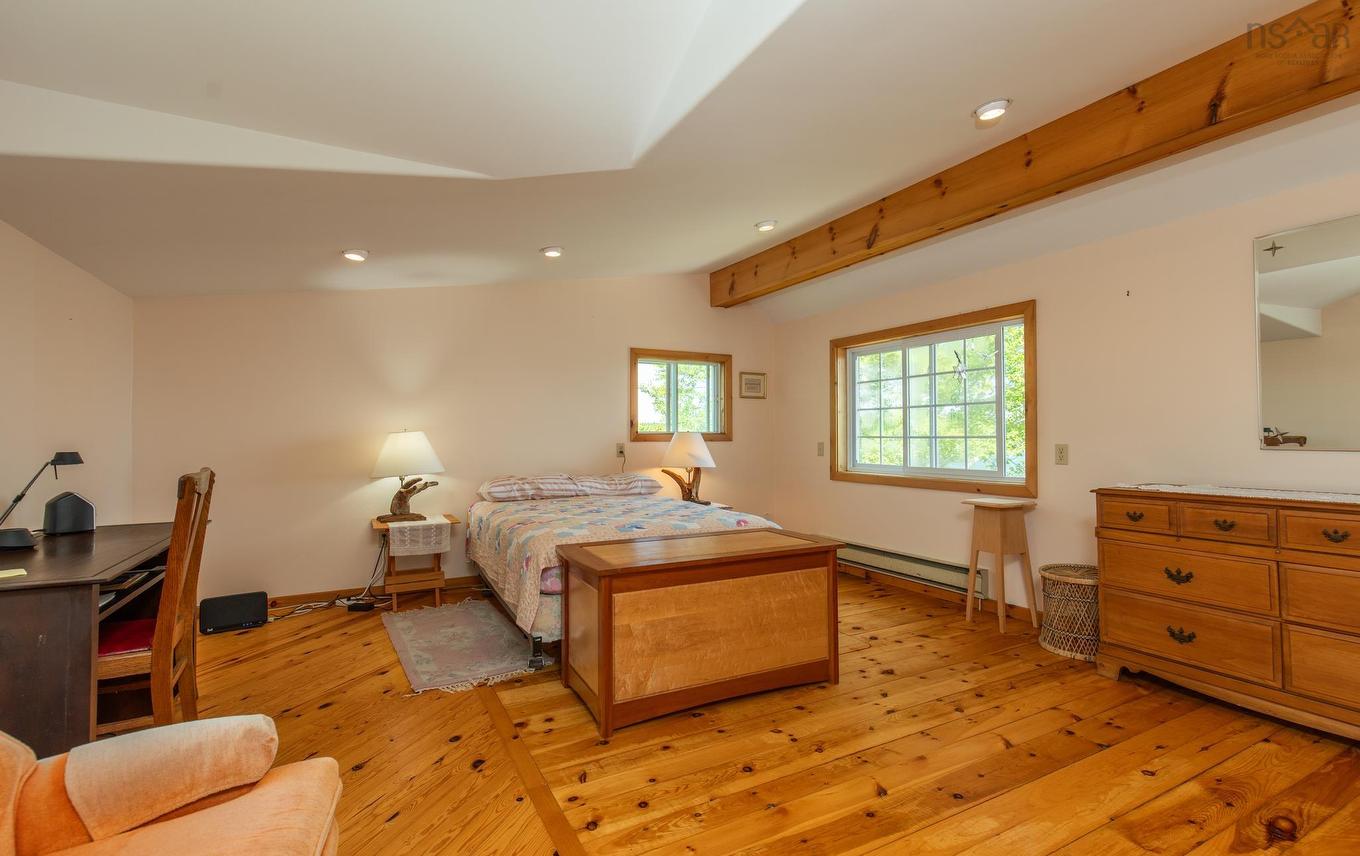 390-406 Highway 308, Morris Island, NS - Indoor Photo Showing Bedroom