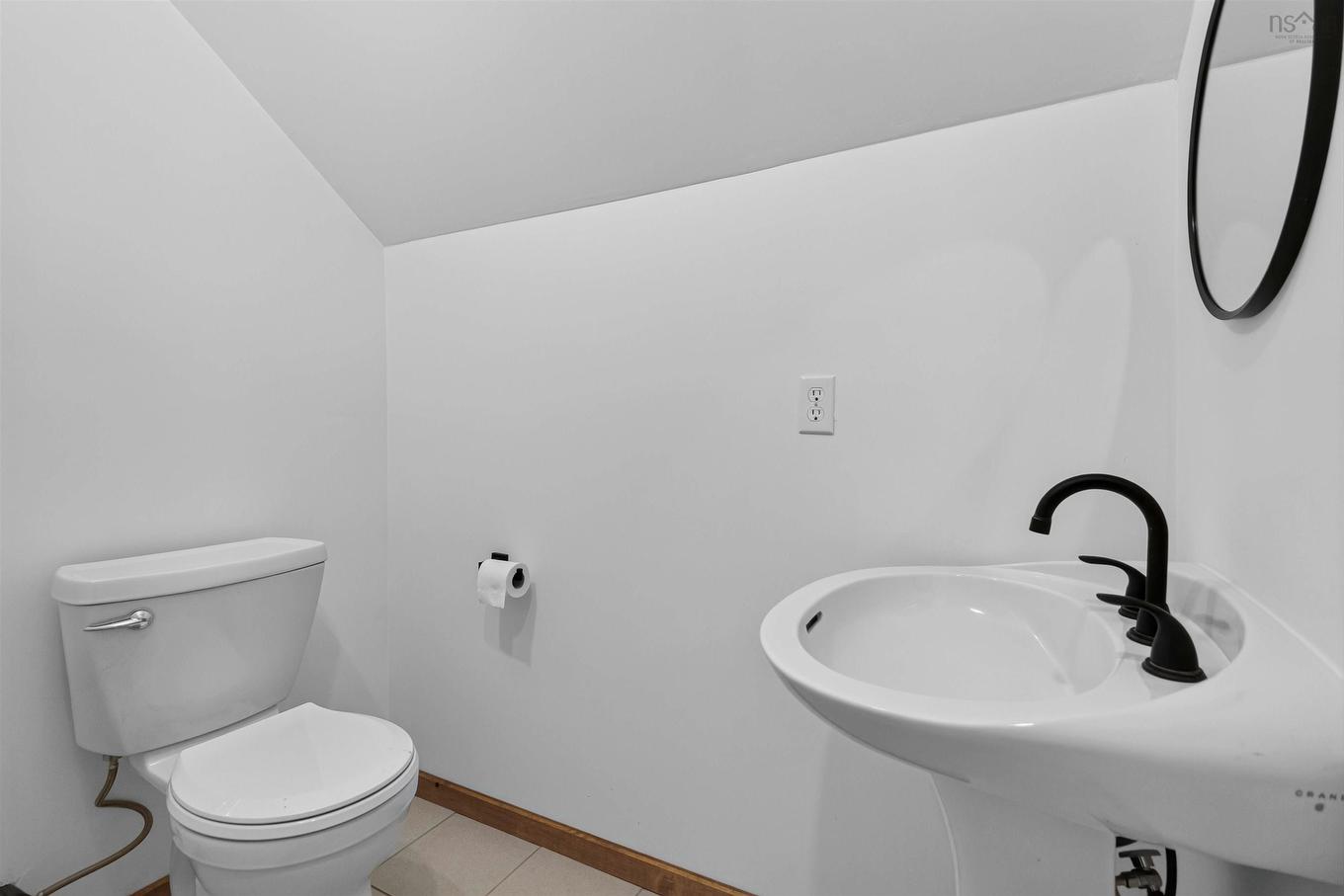 1959 Highway 208, Hemford, NS - Indoor Photo Showing Bathroom