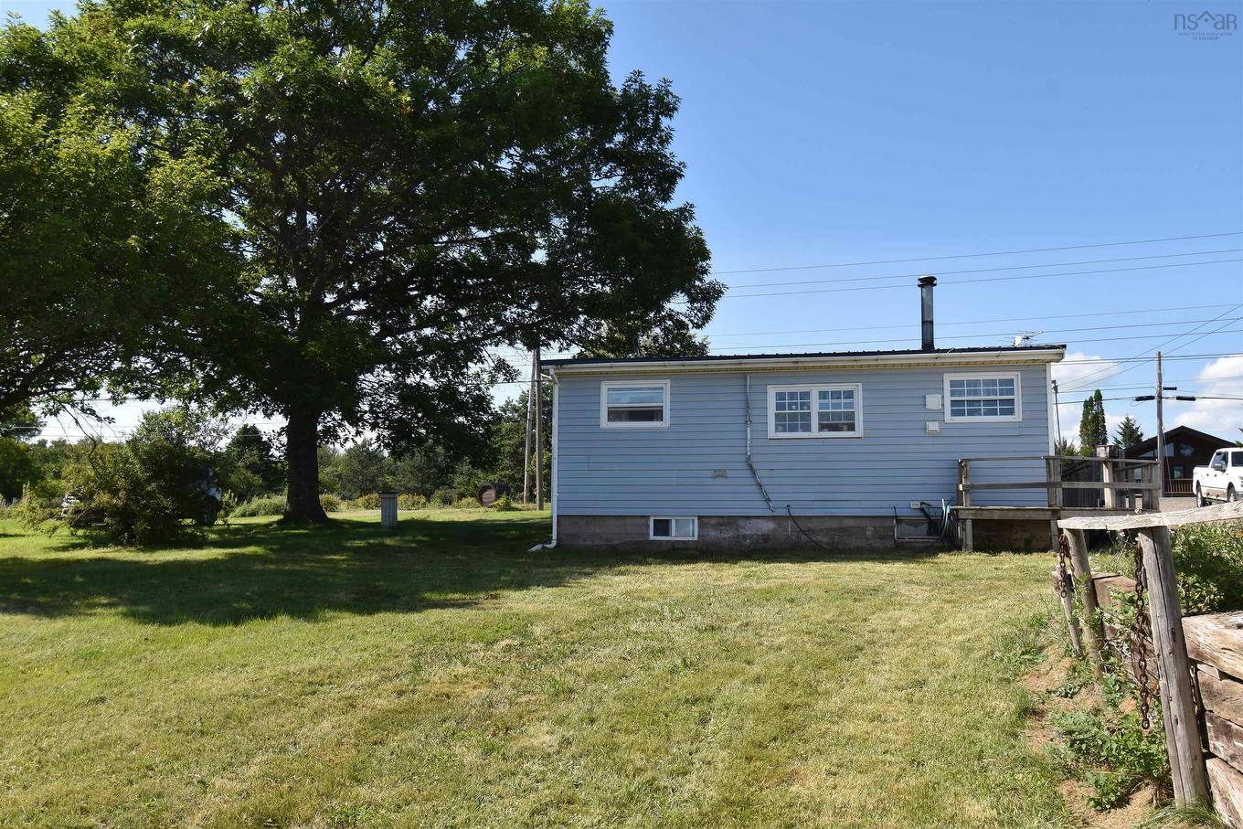 4540 Highway 2, Upper Economy, NS - Outdoor