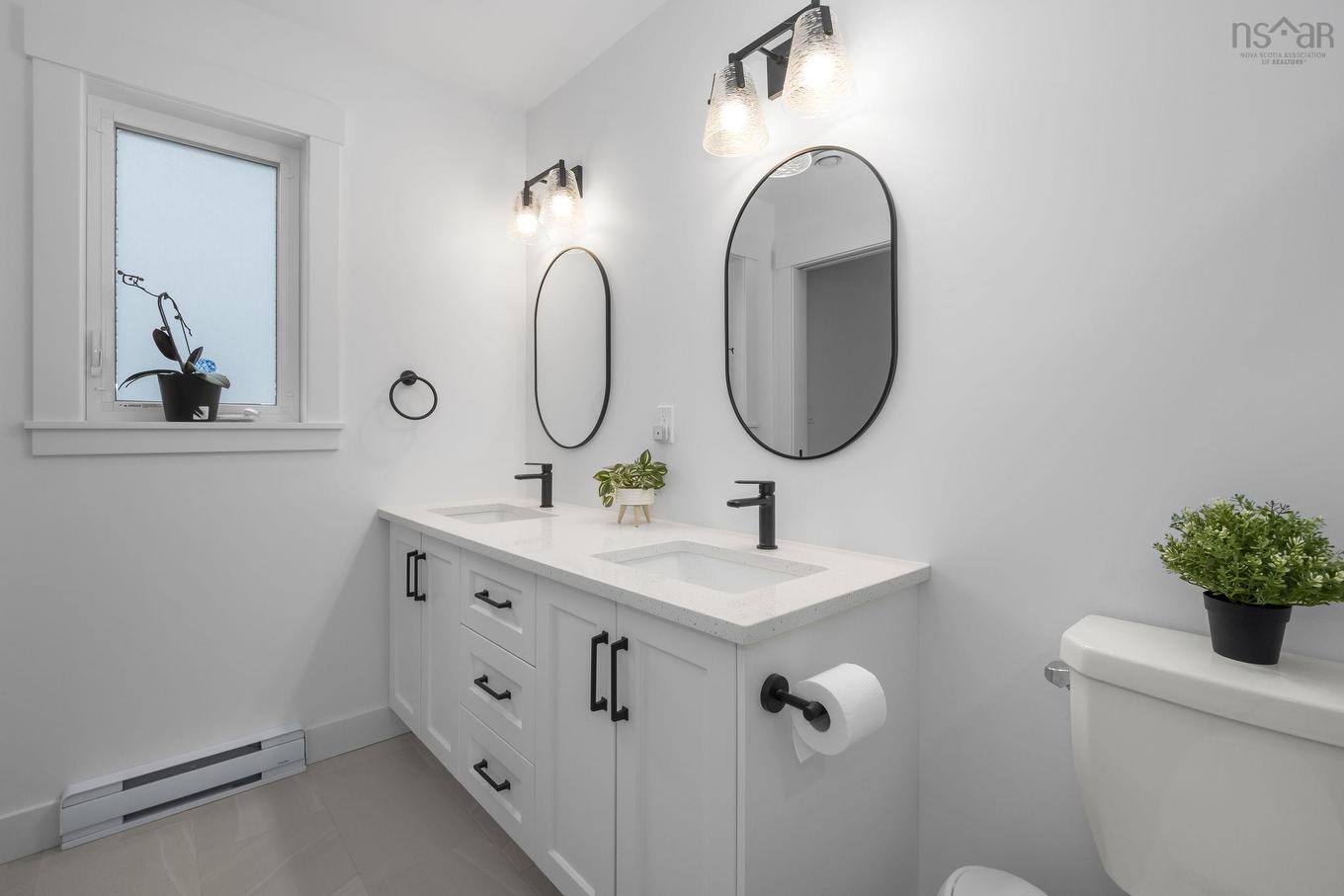 18 Jessome Avenue, Lantz, NS - Indoor Photo Showing Bathroom