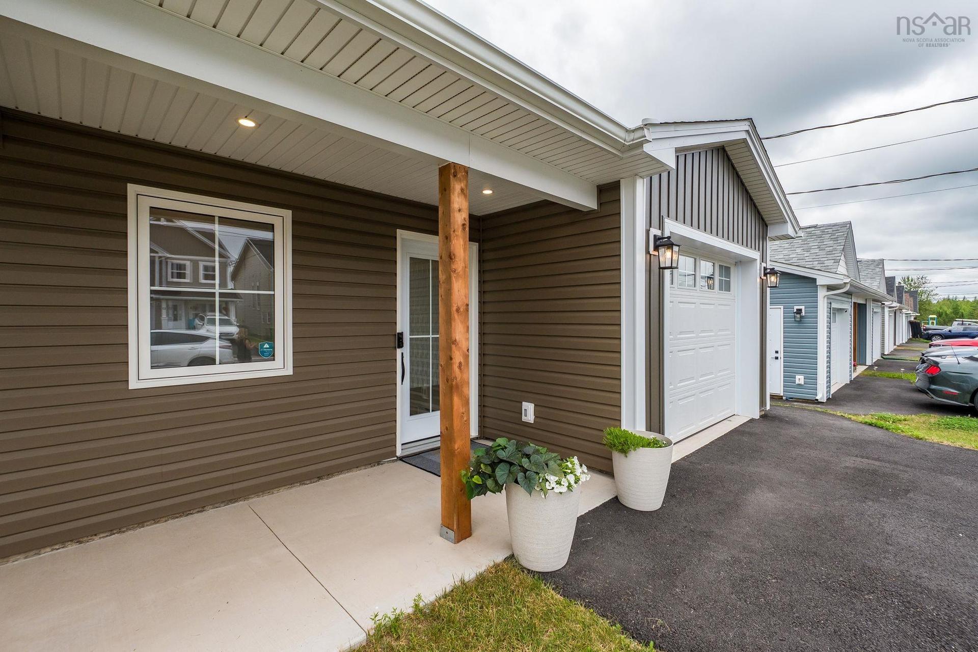 18 Jessome Avenue, Lantz, NS - Outdoor With Exterior