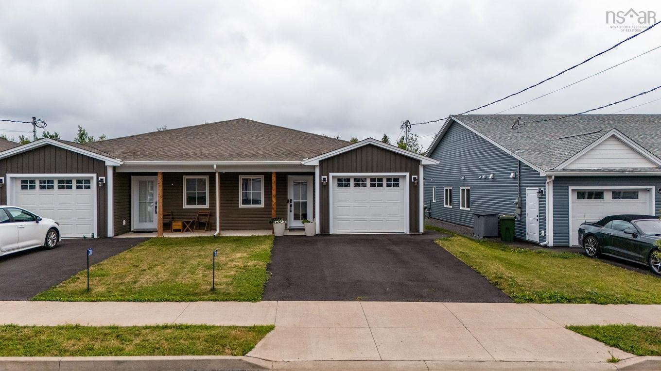 18 Jessome Avenue, Lantz, NS - Outdoor With Facade