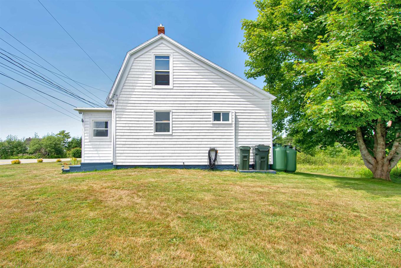 21 Sams Road, West Pubnico, NS - Outdoor