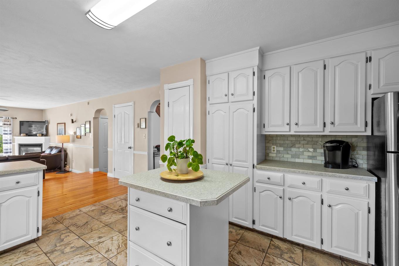 9 Ash Drive, Charlottetown, PE - Indoor Photo Showing Kitchen