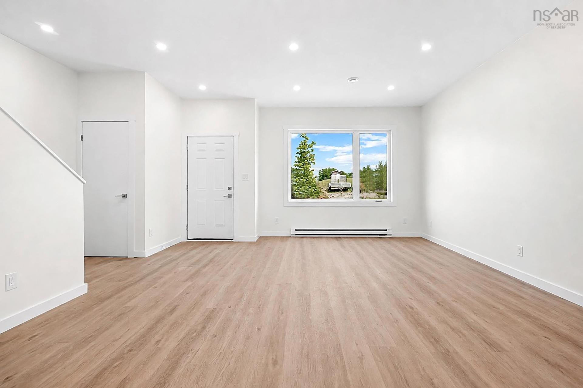 54 Heckman Avenue, Bridgewater, NS - Indoor Photo Showing Other Room