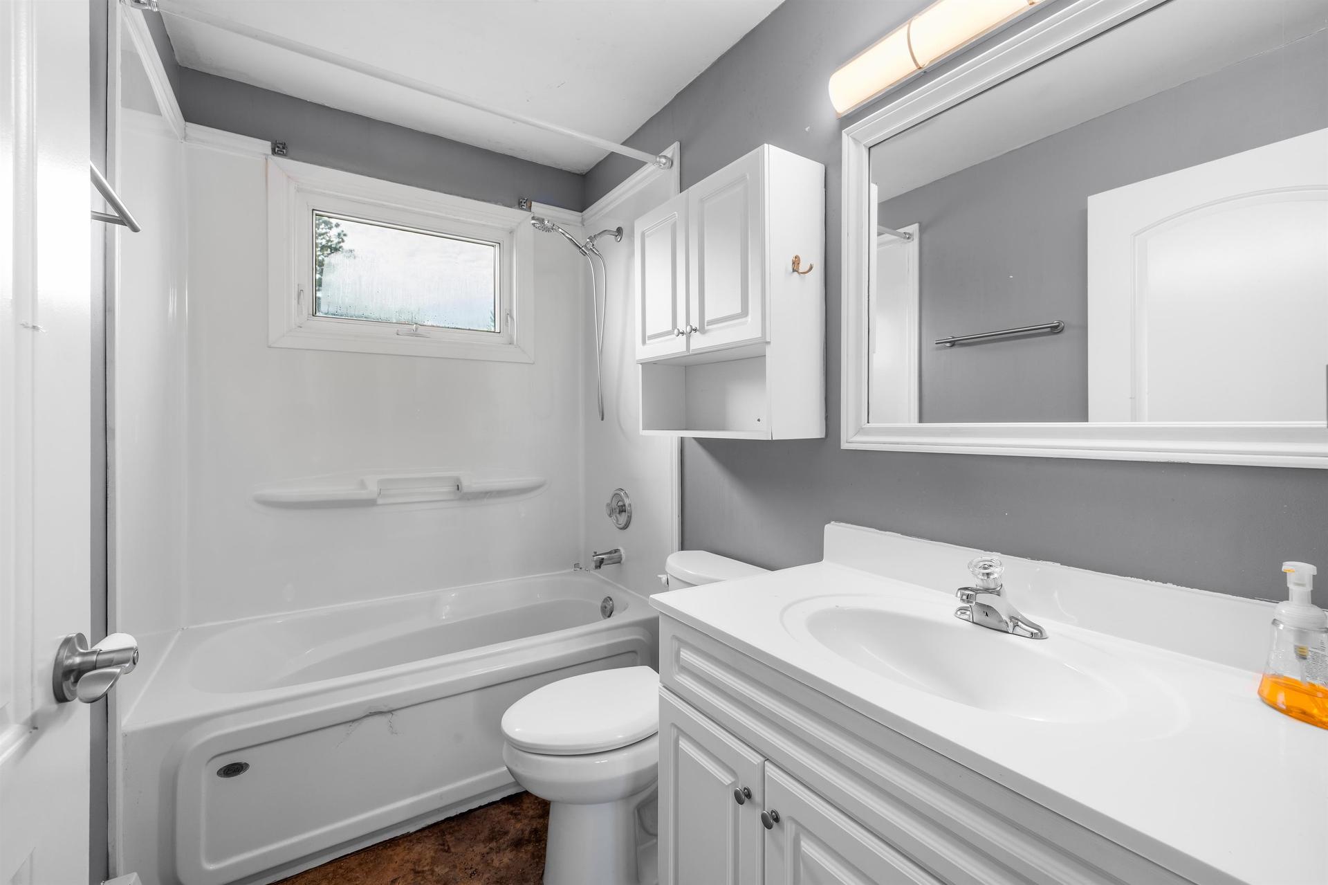 615 Brackley Point Road, Brackley, PE - Indoor Photo Showing Bathroom