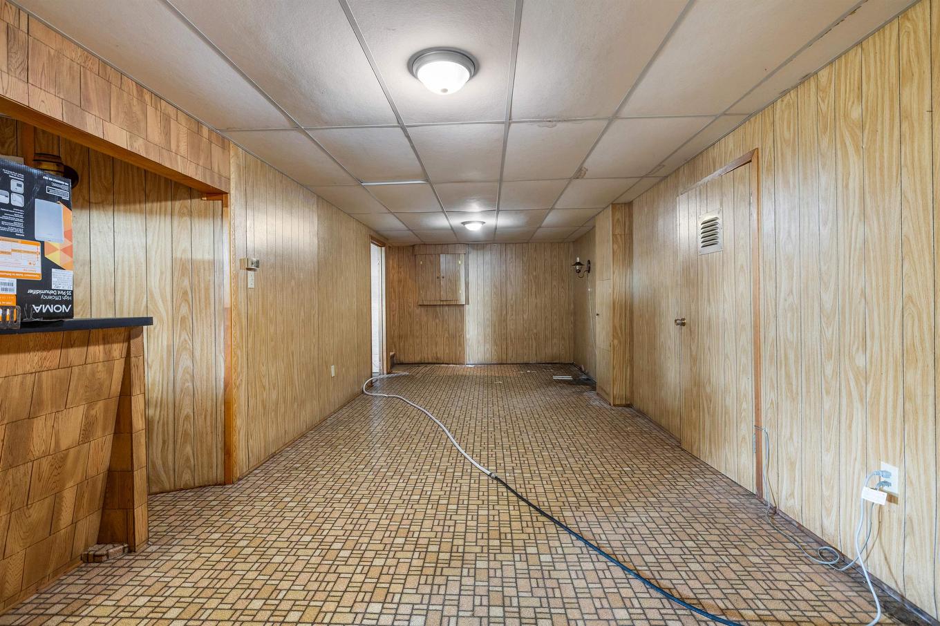 615 Brackley Point Road, Brackley, PE - Indoor Photo Showing Basement