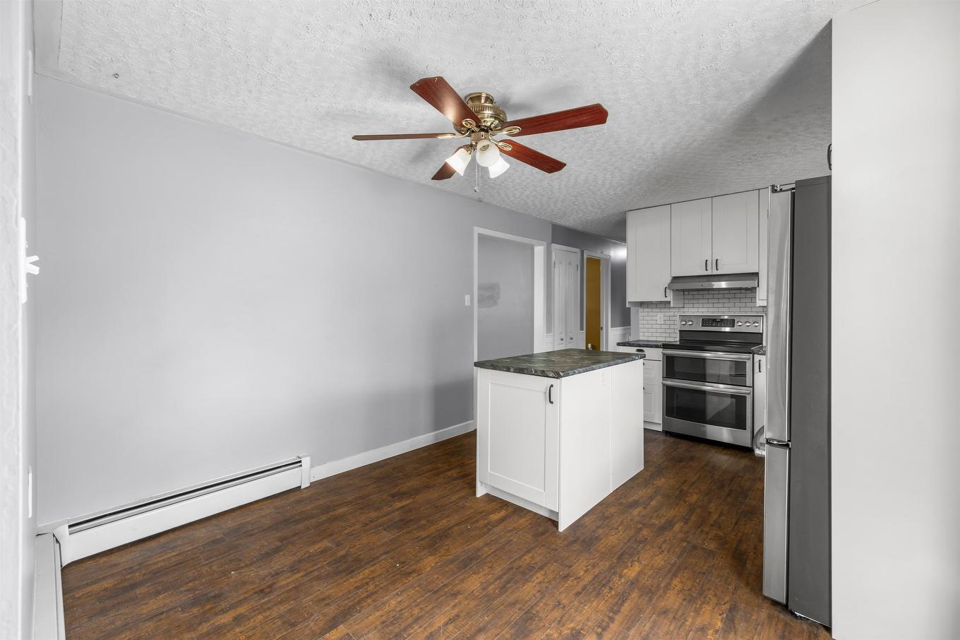 615 Brackley Point Road, Brackley, PE - Indoor Photo Showing Kitchen