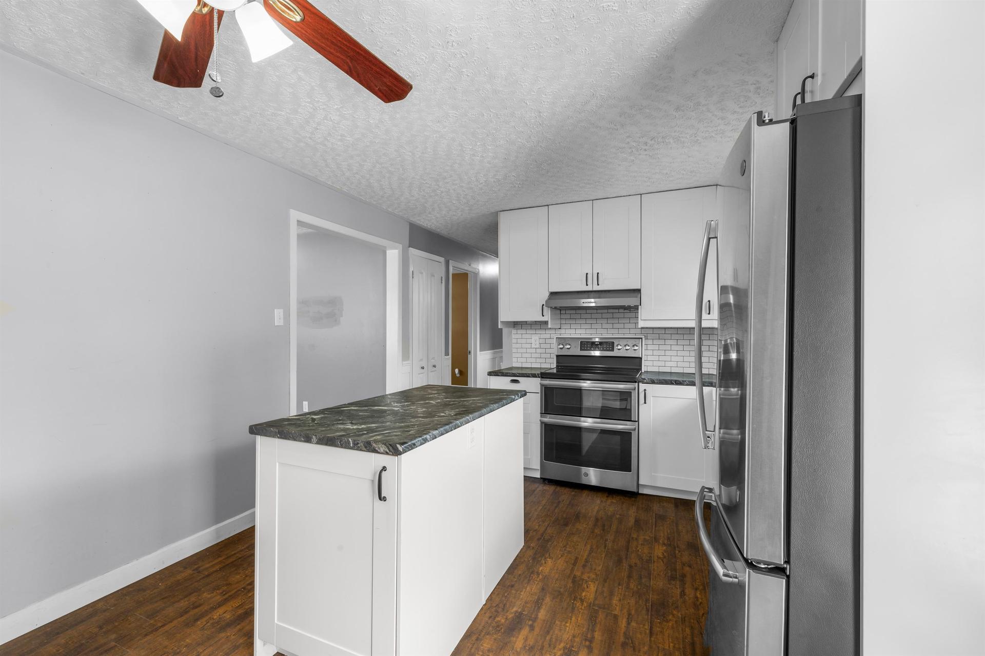 615 Brackley Point Road, Brackley, PE - Indoor Photo Showing Kitchen With Upgraded Kitchen