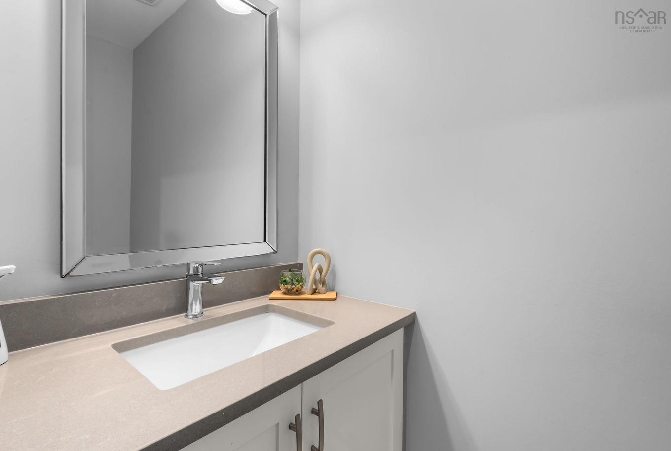 382 Starboard Drive, Halifax, NS - Indoor Photo Showing Bathroom