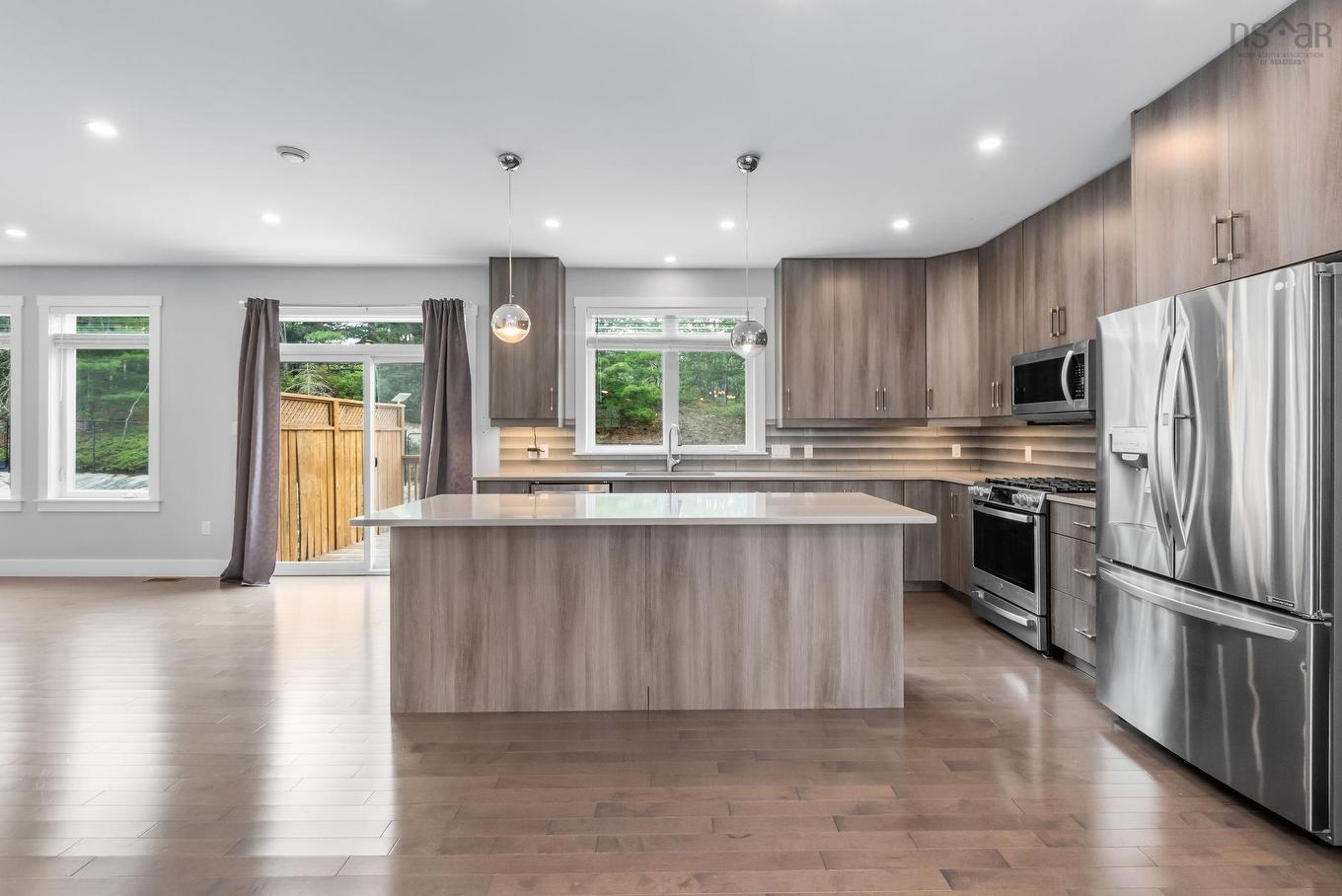 382 Starboard Drive, Halifax, NS - Indoor Photo Showing Kitchen With Upgraded Kitchen