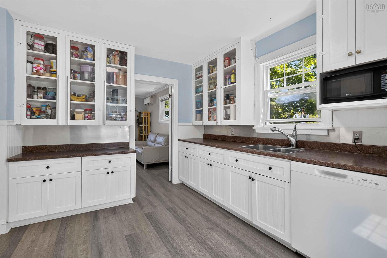 107 Herring Cove Road, Halifax, NS - Indoor Photo Showing Kitchen With Double Sink